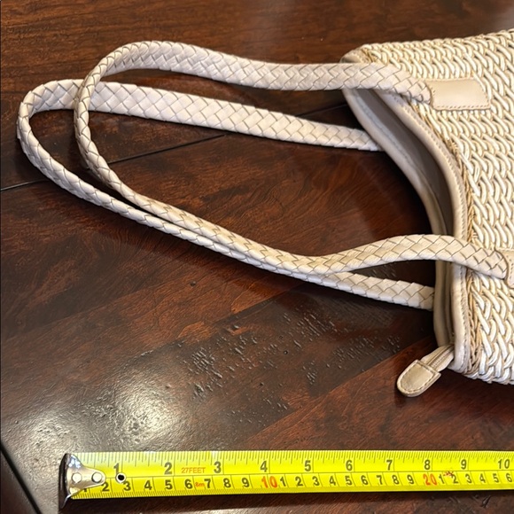 Brighton summer bag & dust bag - fits over shoulder. Really good condition. - Picture 3 of 7